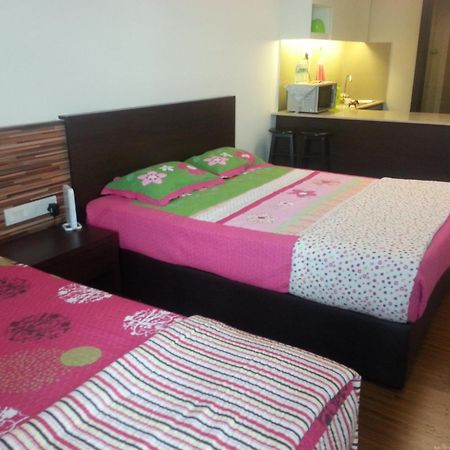 Best Studio Guest House Kota Bharu Esterno foto