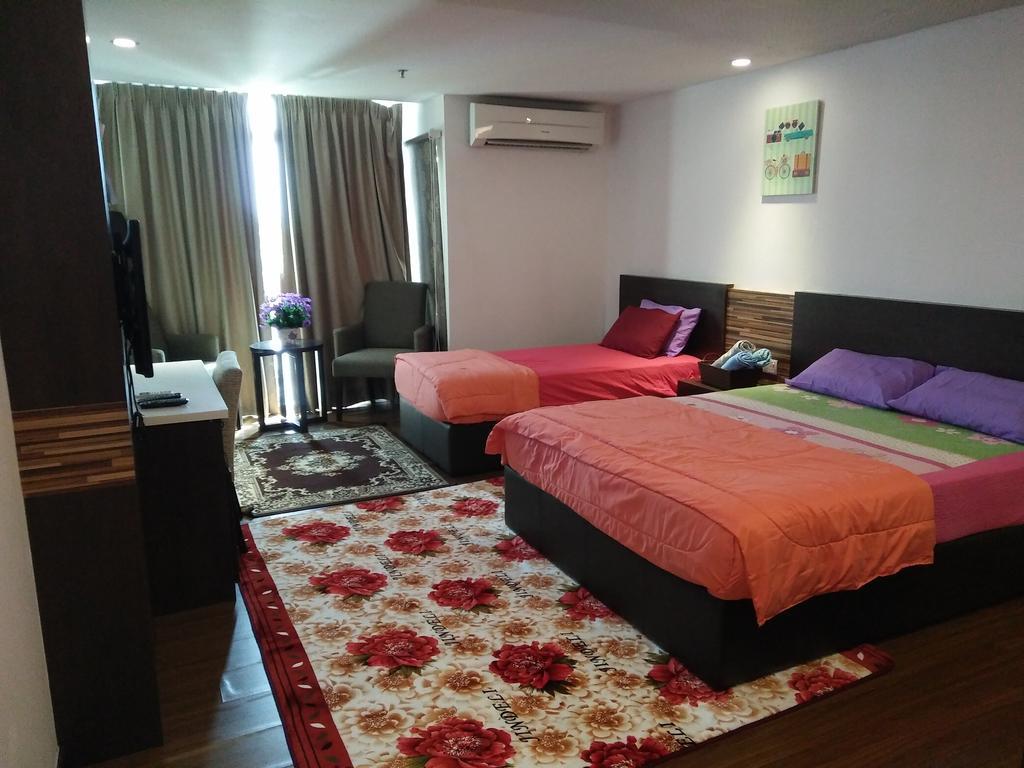 Best Studio Guest House Kota Bharu Esterno foto