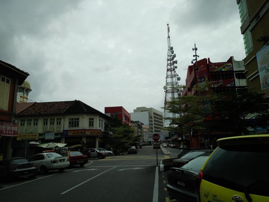 Best Studio Guest House Kota Bharu Esterno foto