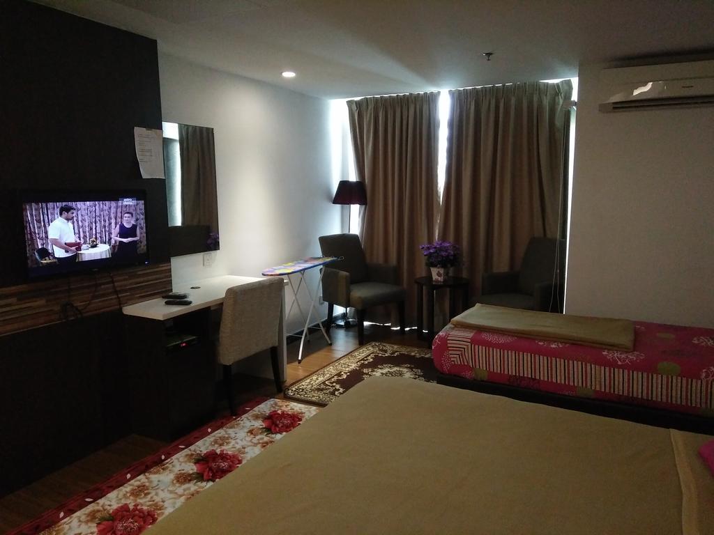 Best Studio Guest House Kota Bharu Esterno foto